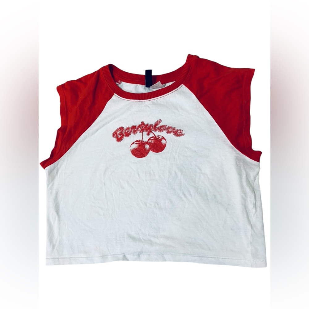 Divided H&M Youth Cherry Graphic Cropped Tee - Red & White Size Small Girl